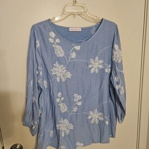 Elegant Floral Embroidered Blouse